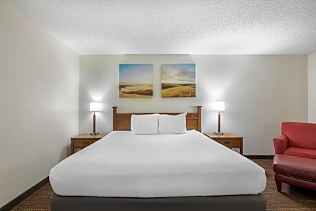 King Room - Second Floor/Stair Access Only/Non-Smoking