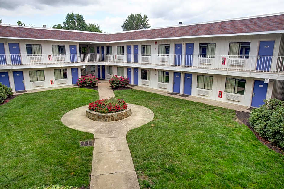 Motel 6-Elkton, MD
