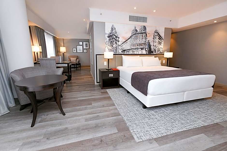 DoubleTree by Hilton Buenos Aires