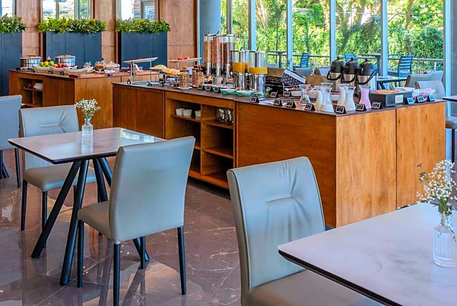 Tryp by Wyndham Asuncion