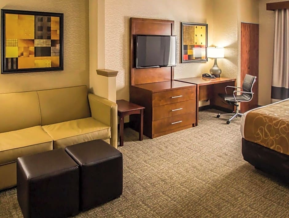 Quality Suites NYC Gateway