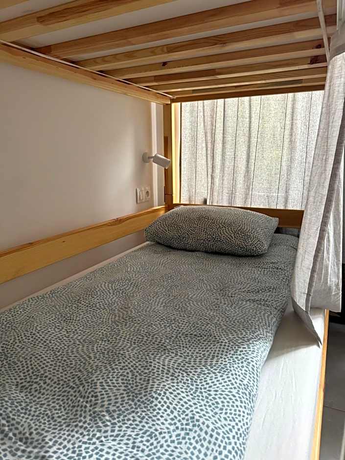 Green Hostel Katowice - 24h Parking