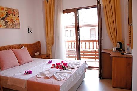 Deluxe Çift Kişilik Oda