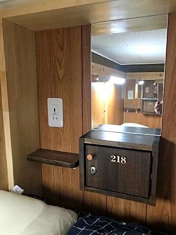 1 Person in Dormitory - Mixed