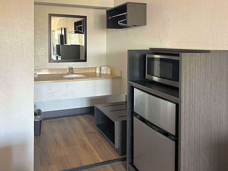Motel 6-Cedar Rapids, IA