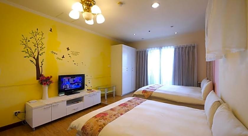 Each Family Service Apartment