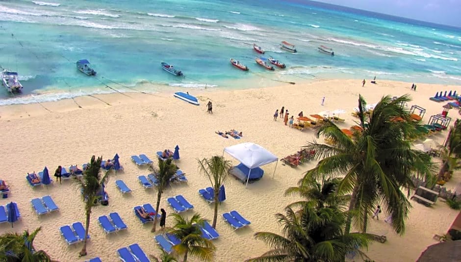 Playa Palms Beach Hotel