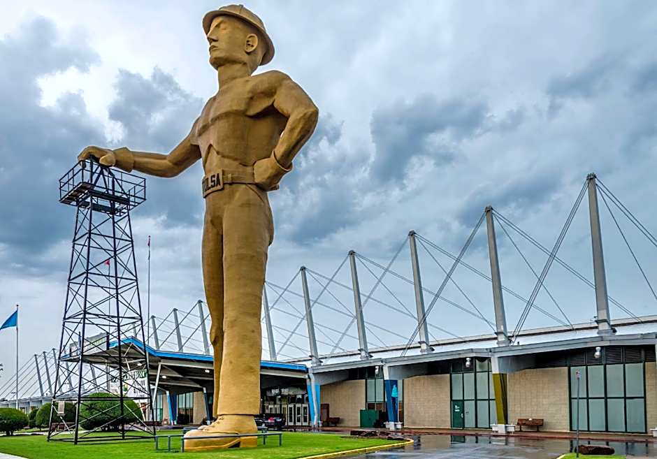 Super 8 by Wyndham Tulsa/Arpt/St Fairgrounds