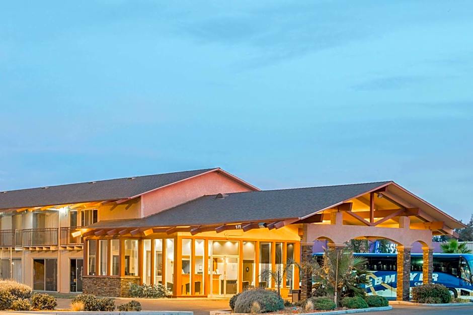 Days Inn by Wyndham Modesto