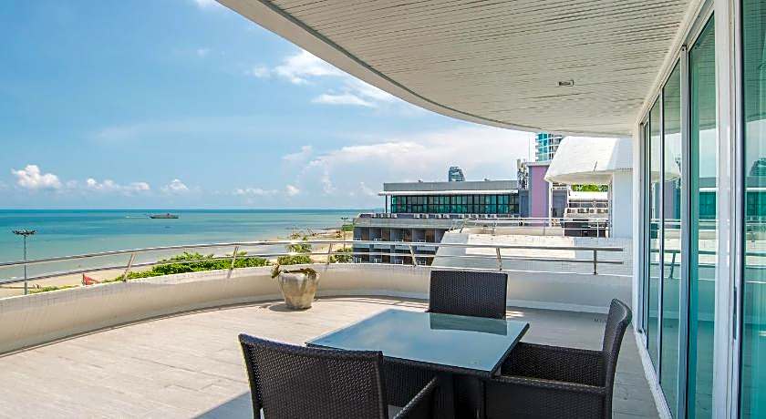 A-One The Royal Cruise Hotel Pattaya - SHA Extra Plus