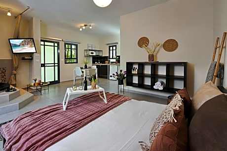 Suite with Private Pool