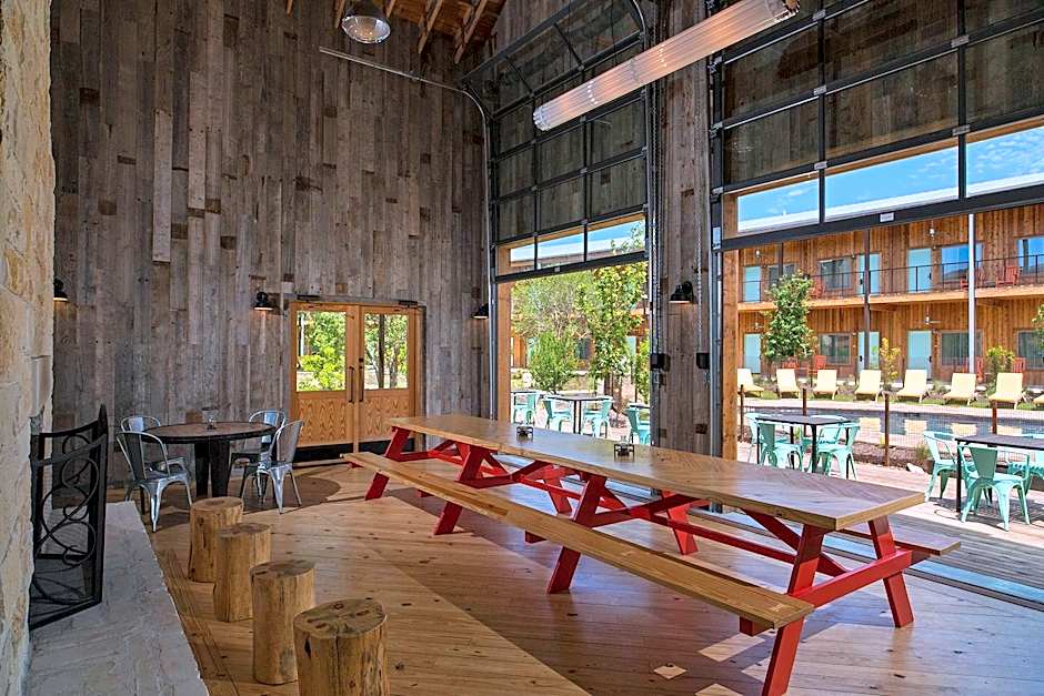 Lone Star Court, by Valencia Hotel Group