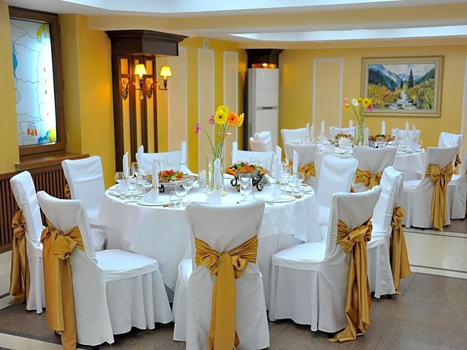Kazzhol Hotel Almaty