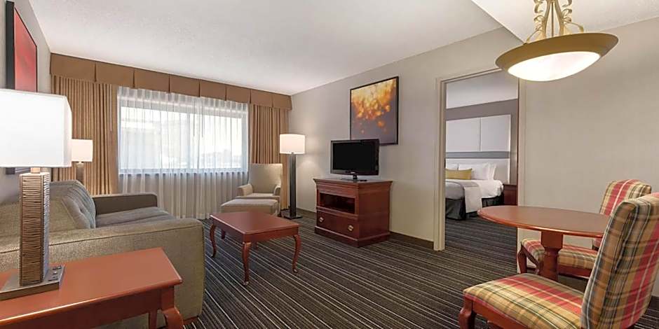 Sonesta Suites Dallas Park Central