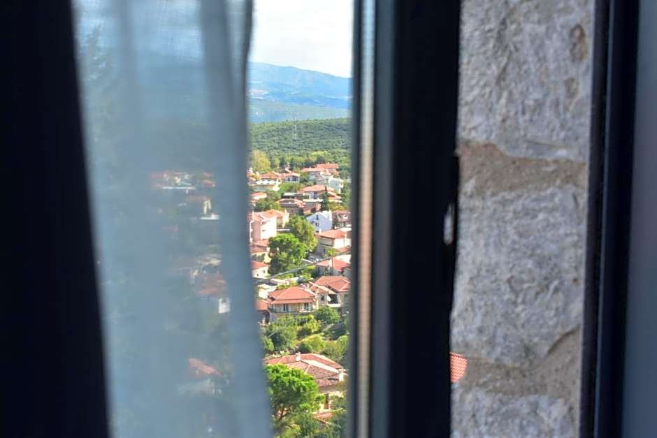 Kyriaki Guesthouse & Suites