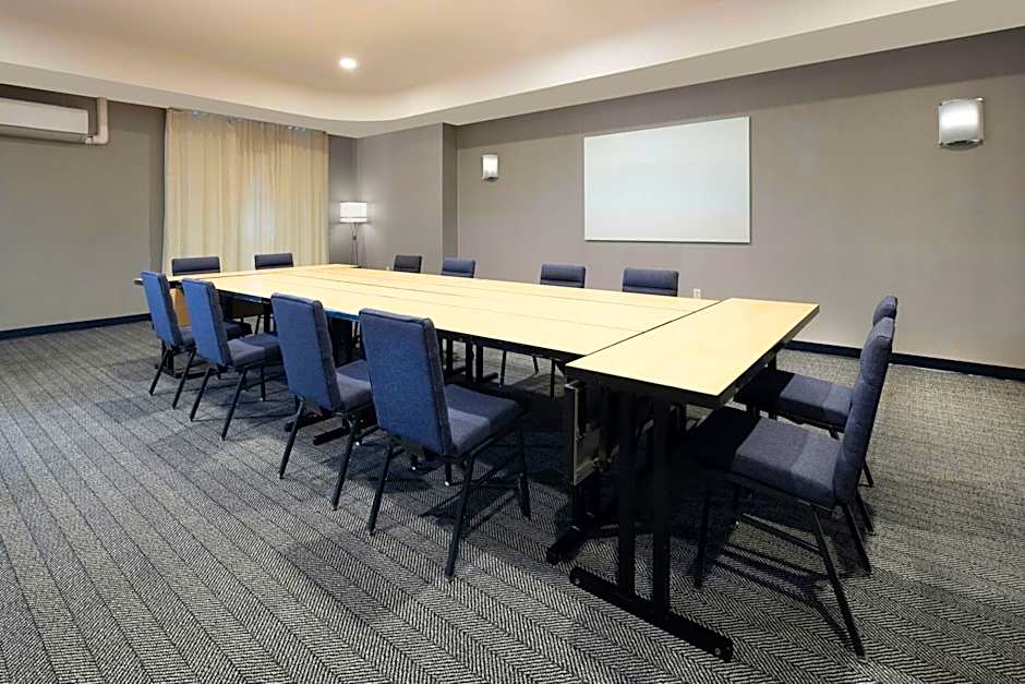 Courtyard by Marriott Boston-South Boston