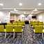 Holiday Inn Express Fremont - Milpitas Central By IHG