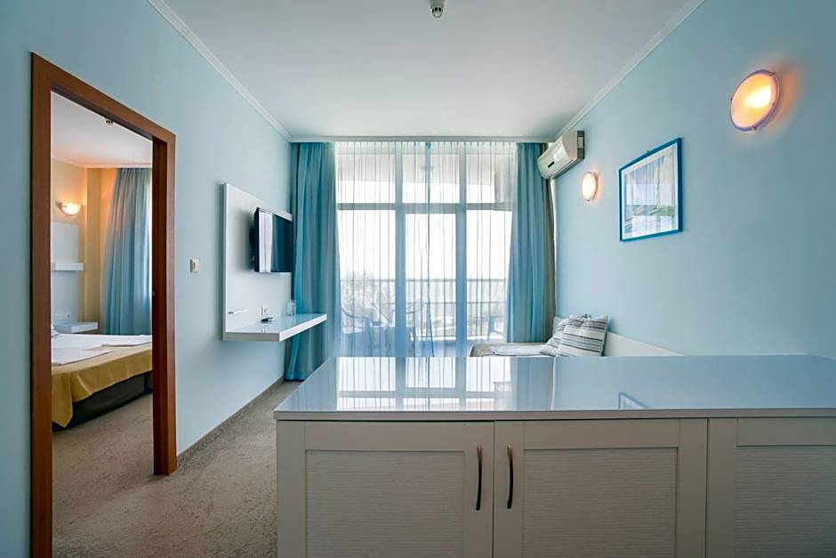 Hotel Perla Beach Club - All Inclusive