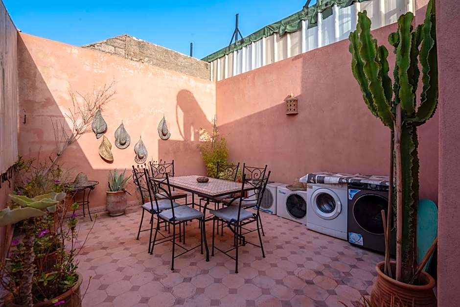 Riad Majdoulina chez JIJI