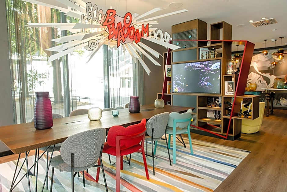 Motel One Köln-Mediapark