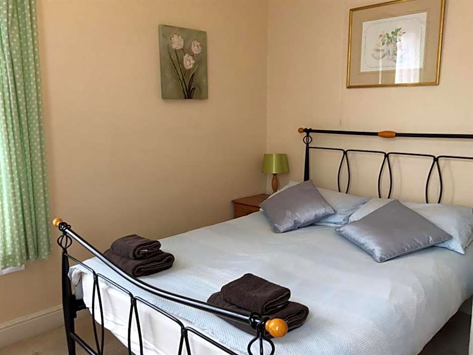 Burton Villa Guest House