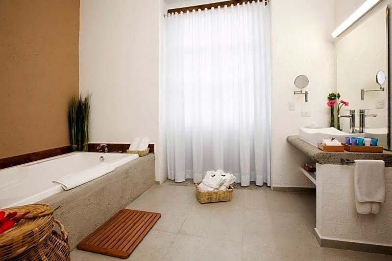 Descansera Hotel Business and Pleasure