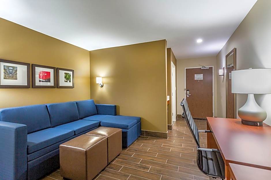 Comfort Suites