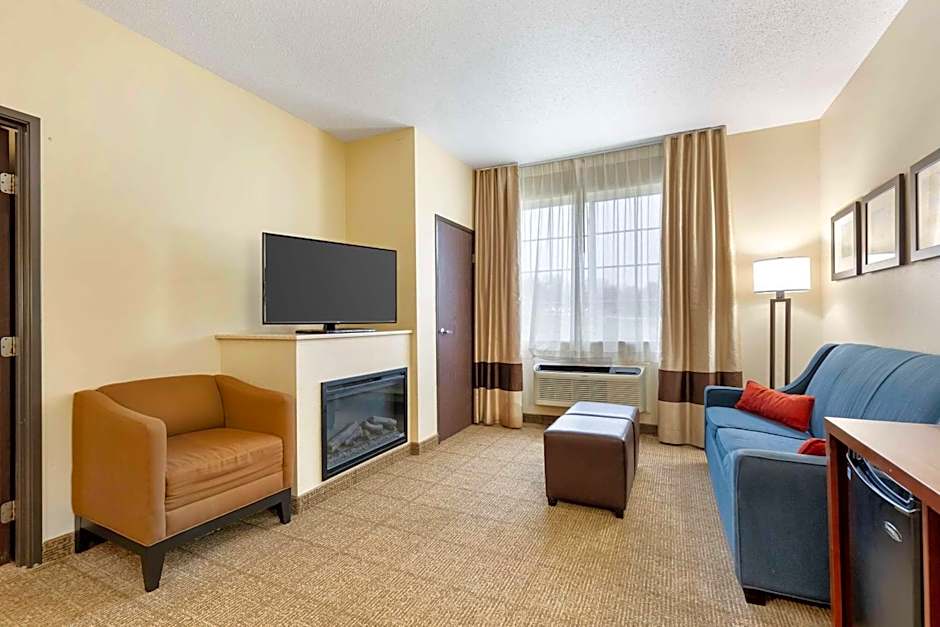 Comfort Suites Cedar Falls