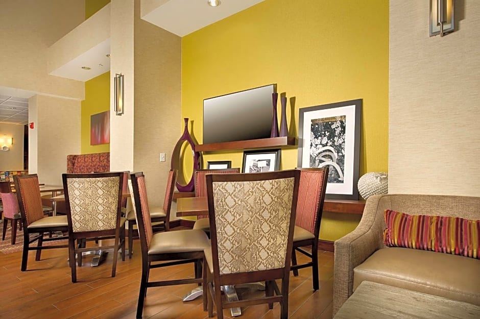 Hampton Inn By Hilton & Suites San Antonio-Airport, Tx