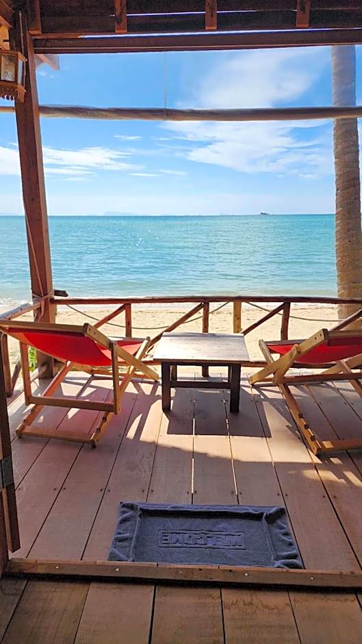 Castaway Beach Bungalows