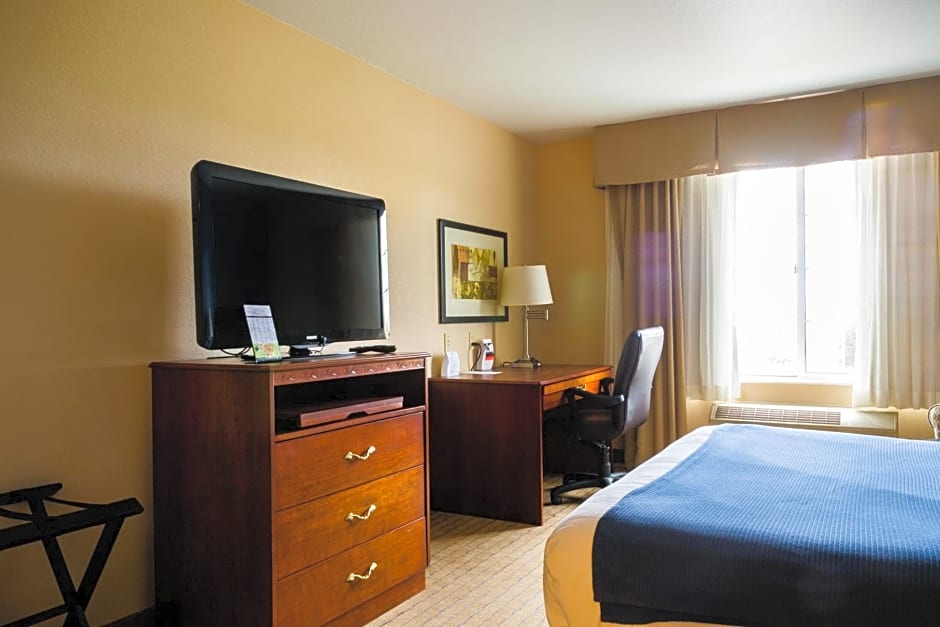 Holiday Inn Express Hotel & Suites Acme-Traverse City