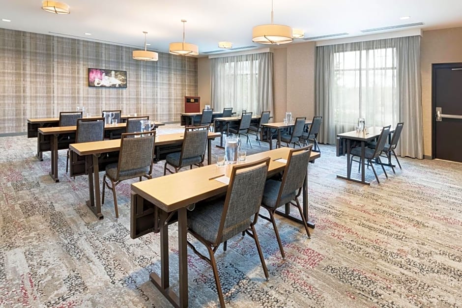 Courtyard by Marriott Pittsburgh Washington/Meadow Lands
