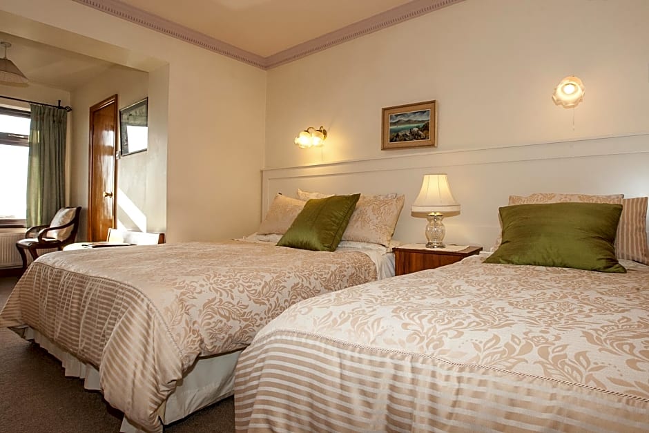 Ardmor Country House