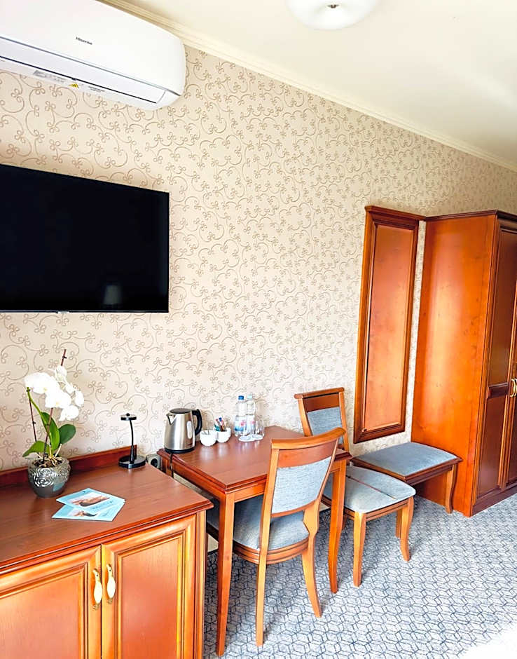 Hotel&Spa Stary Dziwnów basen swimming pool