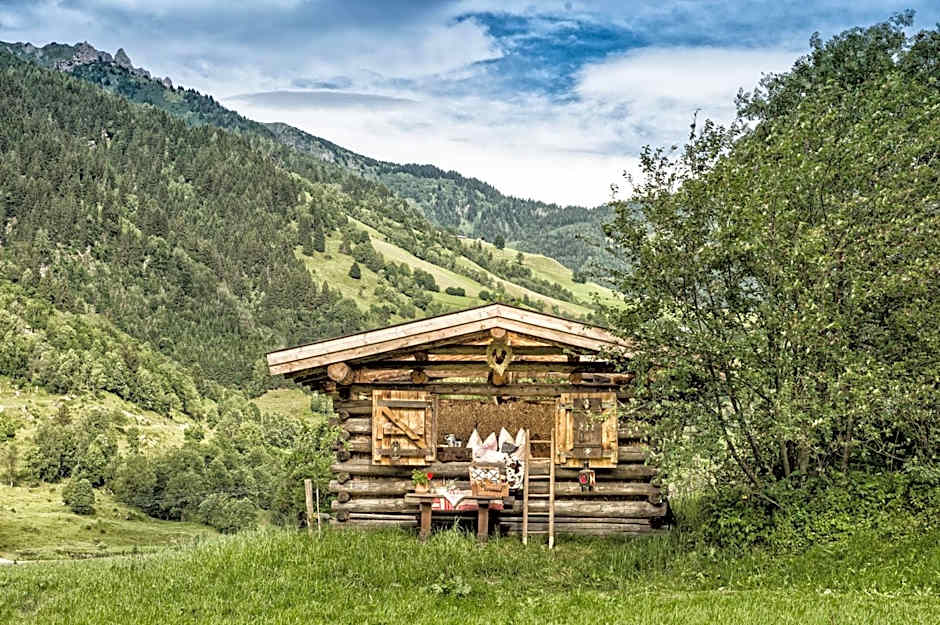 Bauernhofhotel "die Unterbergerin" - Zimmer mit Frühstück und Ferienwohnungen in Gastein mit GRATIS Thermeneintritt