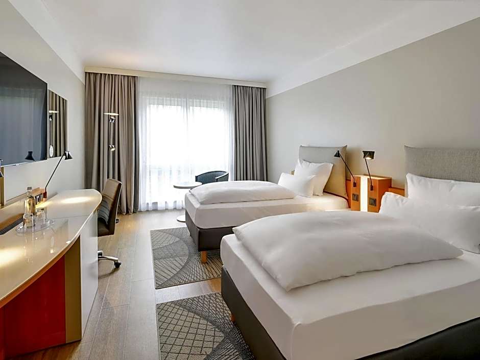 Mercure Kamen Unna