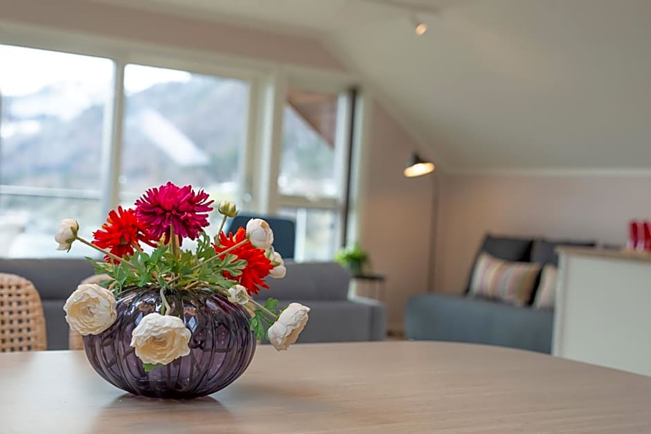 Lavik Fjord Hotel & Apartments