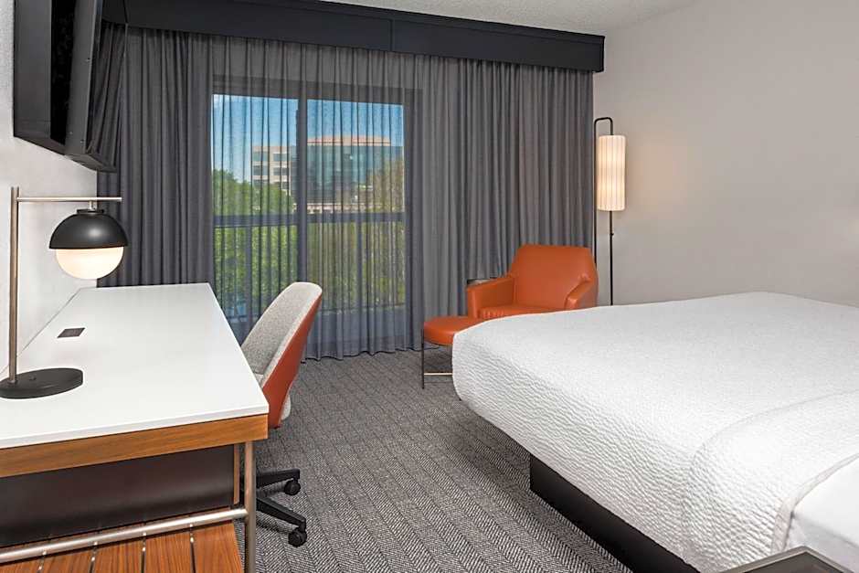 Courtyard by Marriott Charlotte Ballantyne