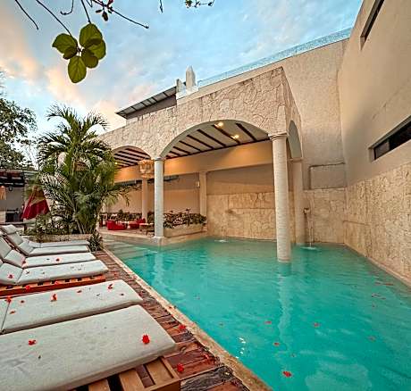 Los Frailes Concept Hotel