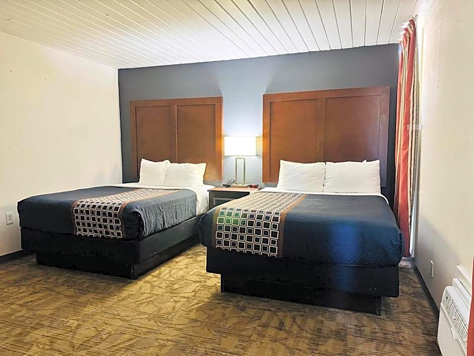 Alamo Inn & Suites
