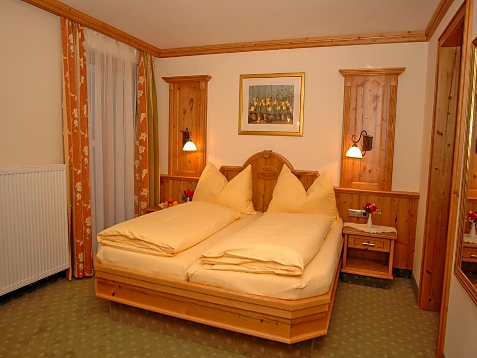 Hotel Garni Alpenland