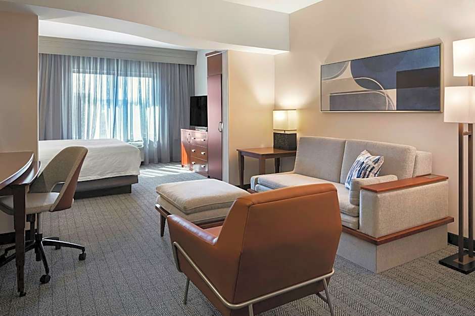 Courtyard by Marriott Long Beach Airport