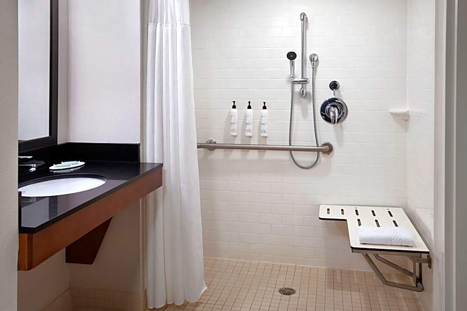 Fairfield by Marriott Inn & Suites Wallingford New Haven