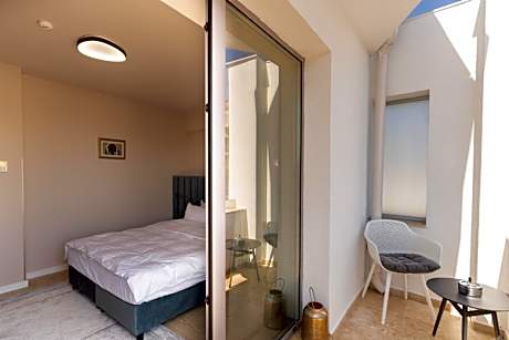 Deluxe Double Room with Balcony and Sea View