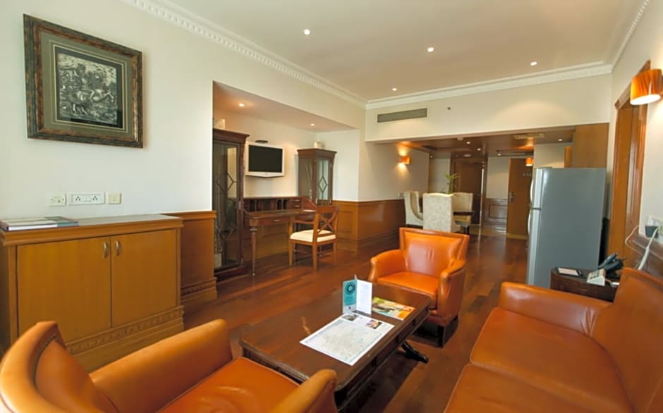 The Chancery Pavillion Hotel