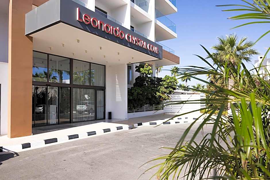 Leonardo Crystal Cove Hotel & Spa - Adults only