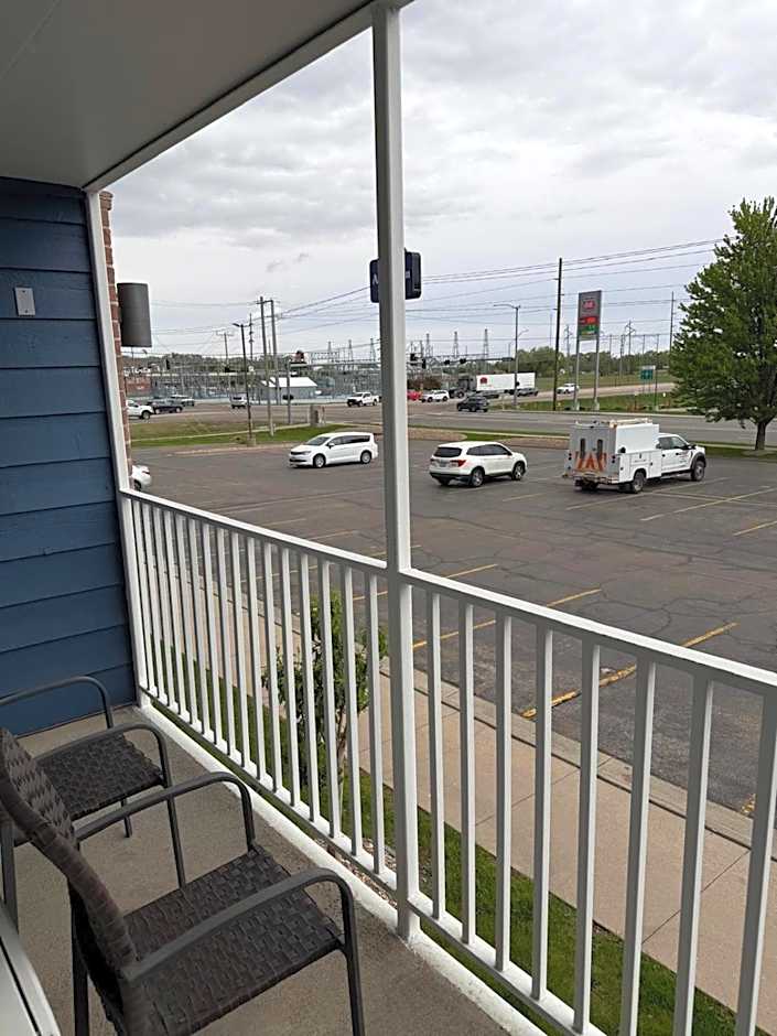 AmericInn by Wyndham Kearney