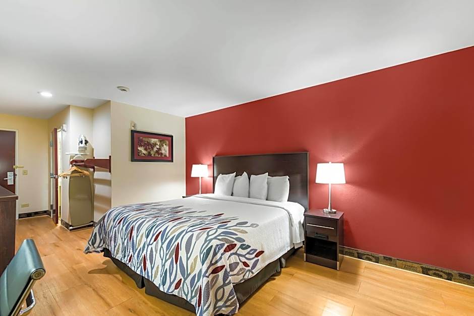 Red Roof Inn & Suites Monee