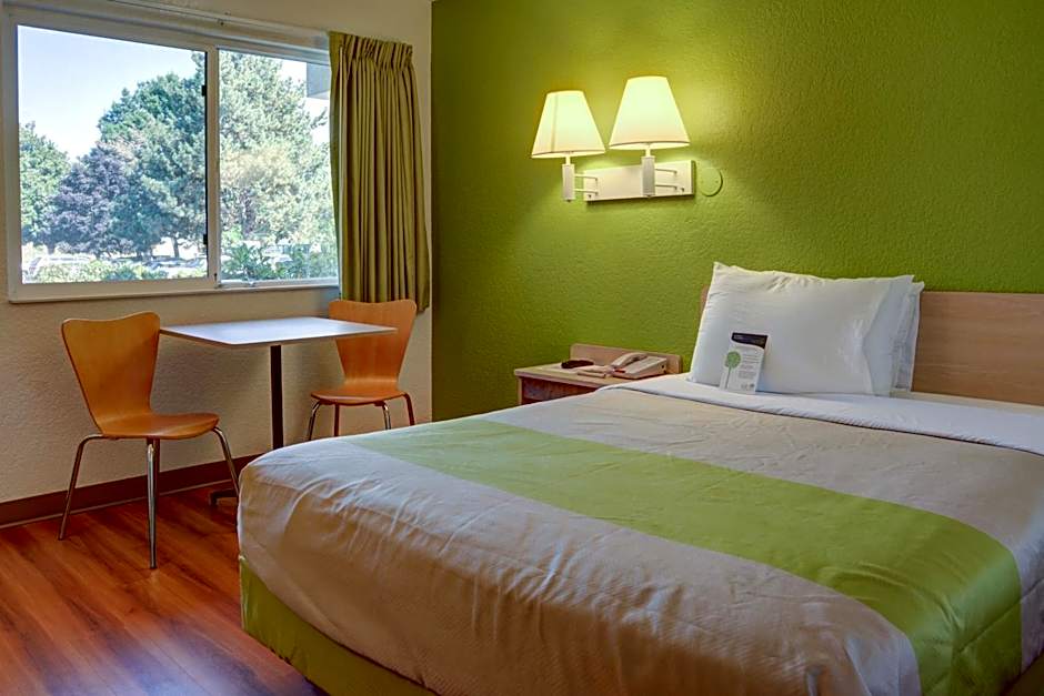 Motel 6-Springfield, OR - Eugene North