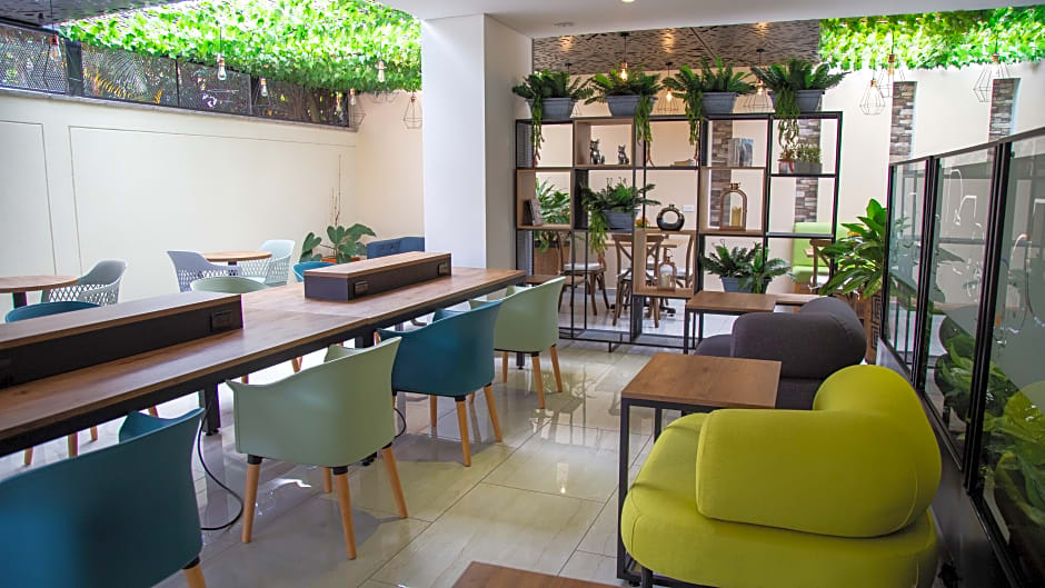 Ecohub Medellin Hotel